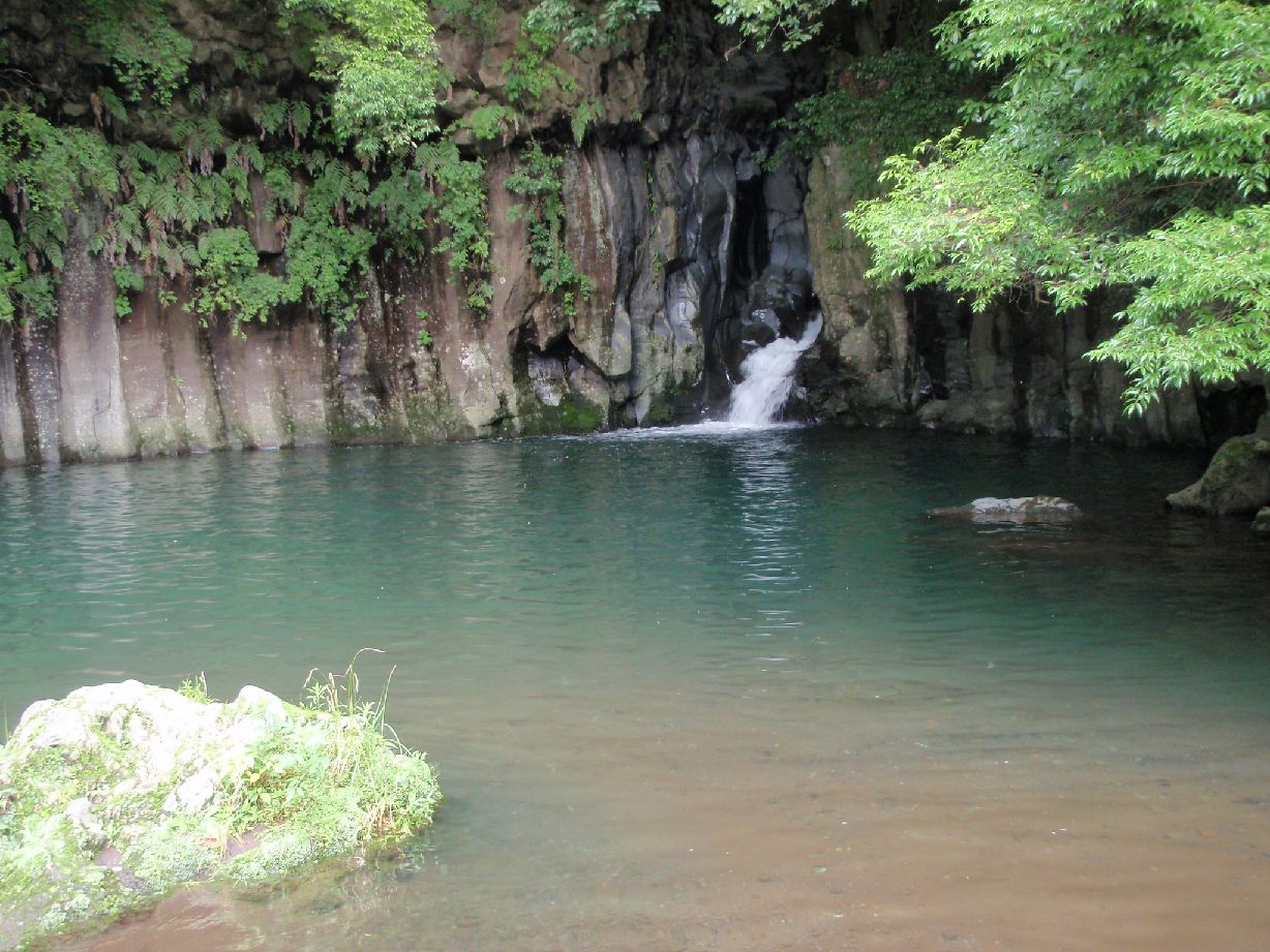 景ヶ島渓谷屏風岩