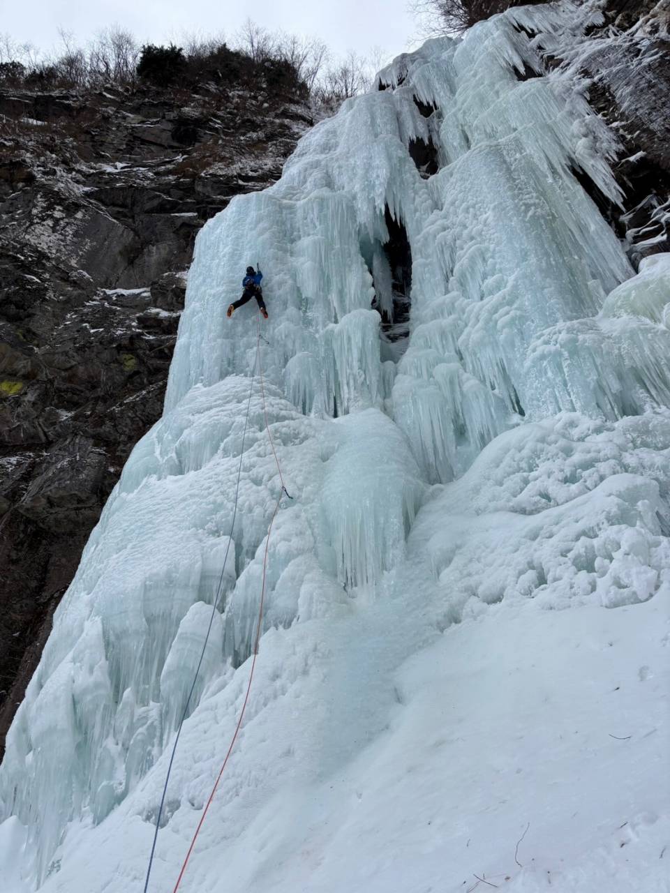米子不動・龍神